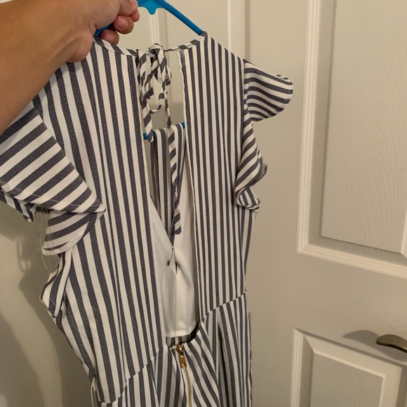 Jumpsuit size large - Picture 6 of 10